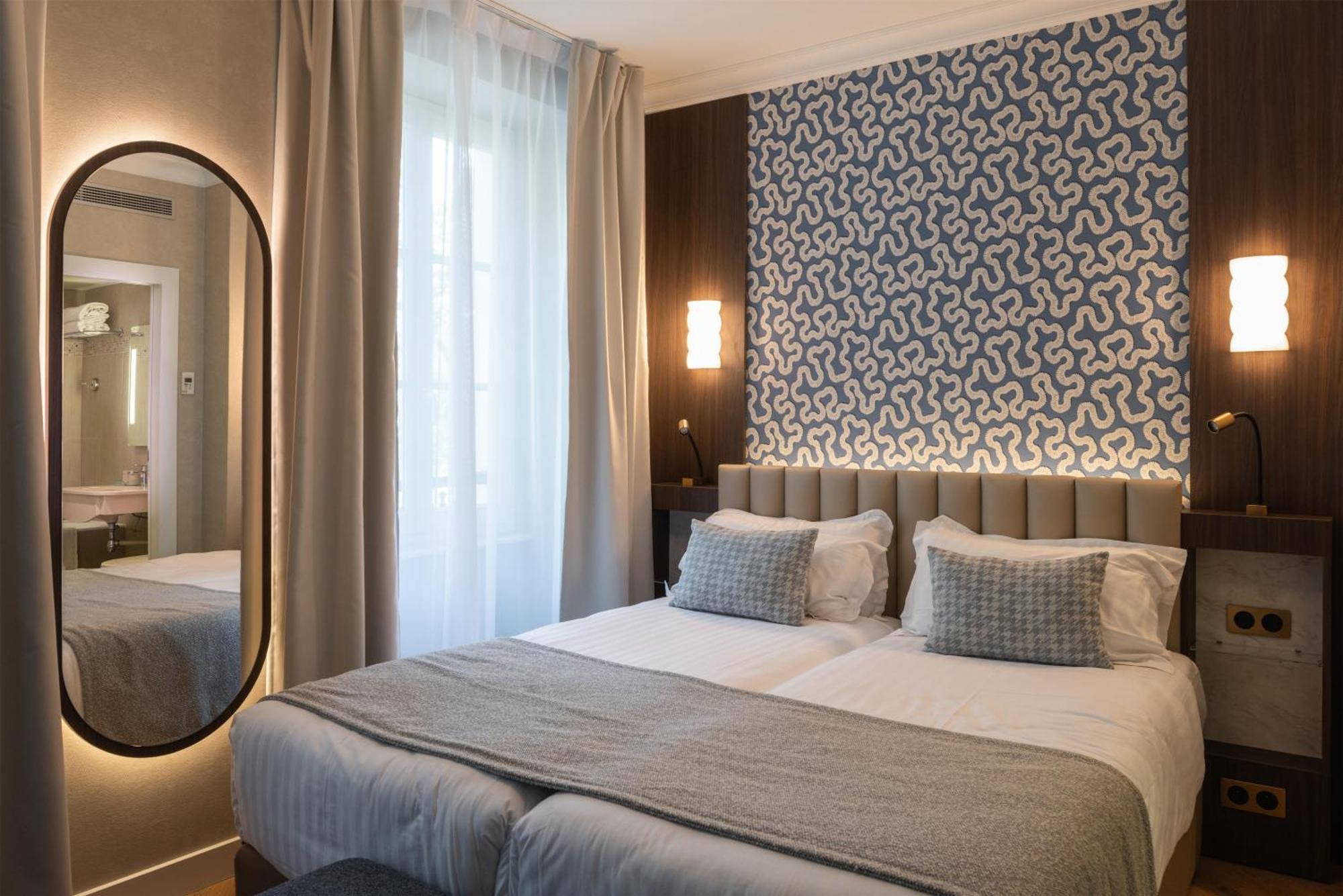 Comfort Twin Room with Grab Bar - Disability Access